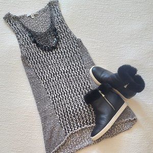 Size S: CAbi Oreo Tank Tunic, Yarn Knit, Hi-Lo Style 488